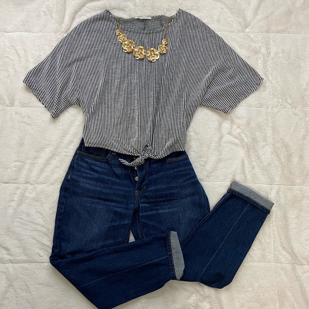 Striped crop top w tie